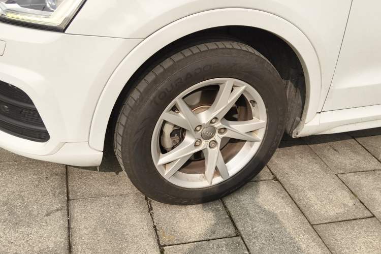 Used Audi Q3 2017 30 TFSI Fashion Model
