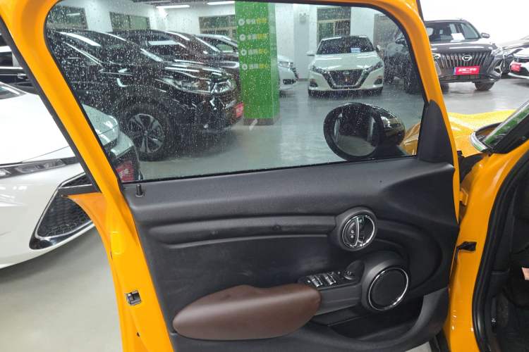 Used  MINI 2016 1.2T ONE Pioneer Edition Five-Door Version