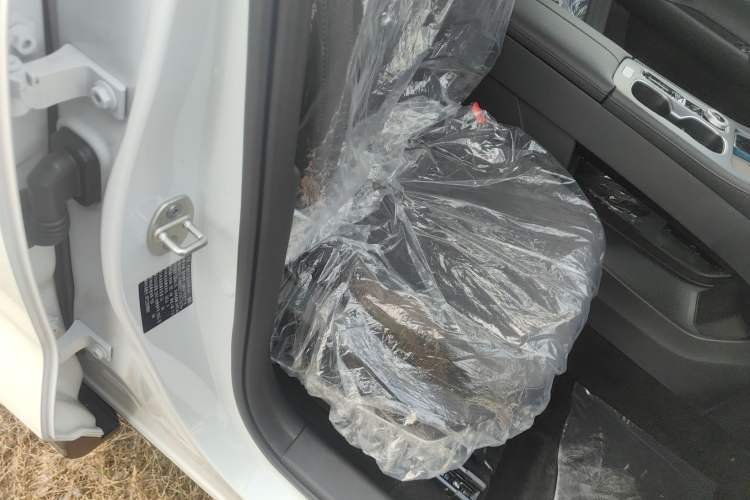 Used Chery Fengyun T8 2025 1.5T 130 km Comfort Edition 7-Seater
