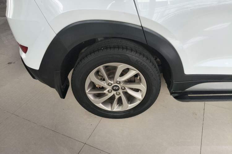 Used Hyundai Tucson 2018 1.6T Dual-Clutch Two-Wheel Drive 15th Anniversary Special Edition