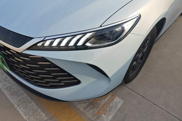 Used BYD Qin PLUS 2025 DM-i Smart Drive 55KM Leading Model