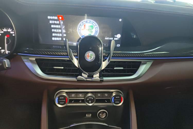 Used Alfa Romeo Stelvio 2017 2.0T 200HP Elite Edition
