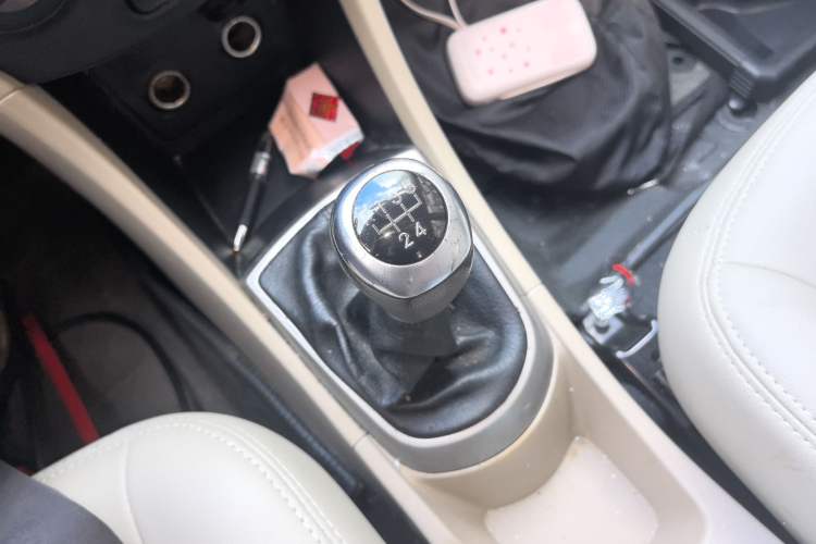 Used Hyundai Verna 2014 1.4L Manual Smart GLS Trim
