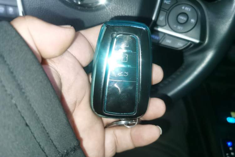 Used Toyota Camry 2019 Revised Version 2.0G Luxury Edition