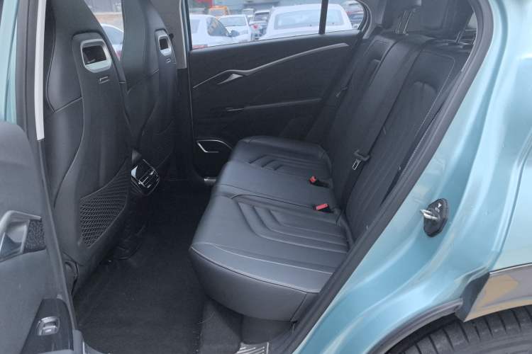 Used NETA U 2022 Zhi400 Pro Ternary Lithium
