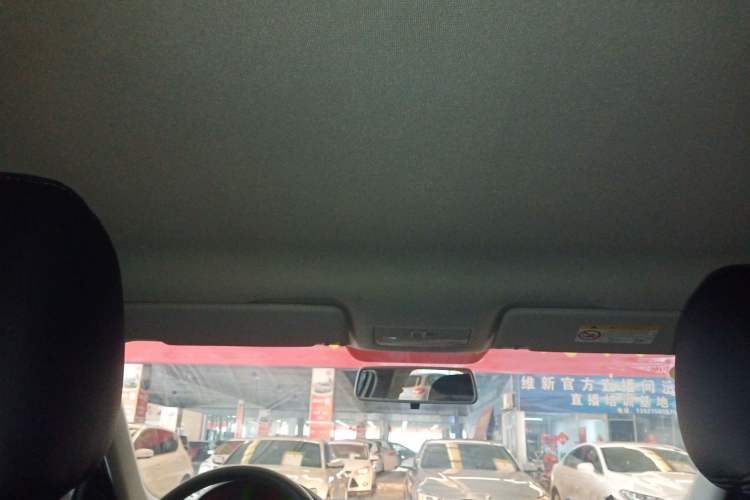 Used Volkswagen Jetta 2015 1.6L Automatic Fashion Model