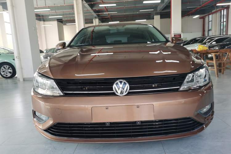 Used Volkswagen Lamando 2017 230TSI DSG Fashion Edition
