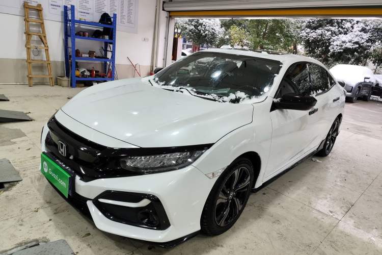 Used Honda Civic 2021 HATCHBACK 220TURBO CVT Trendy Cool Edition
