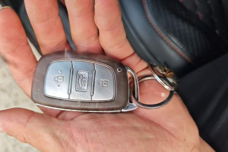 Used Hyundai Mistra 2016 1.8L Automatic Smart GLS
