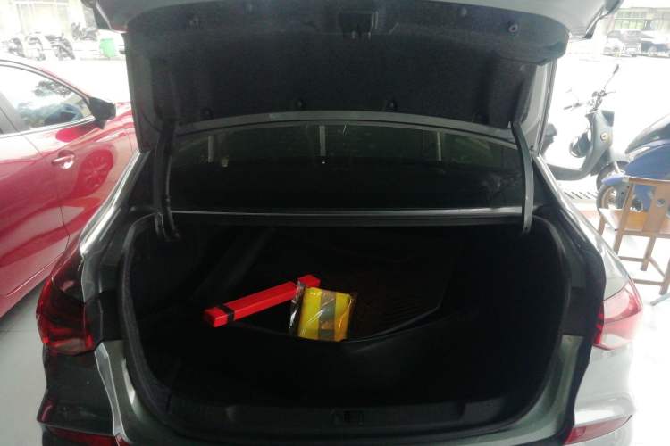 Used Chevrolet Monza 2019 Redline 320T Dual-Clutch Joyful Edition China VI Standard