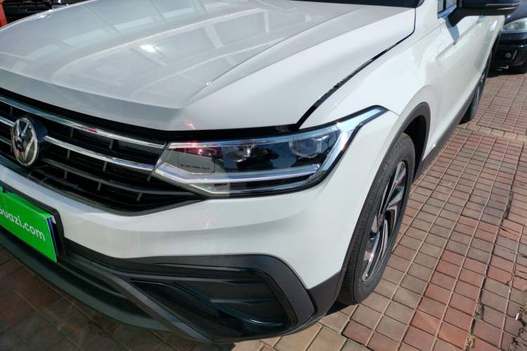 Used Volkswagen Tiguan L 2024 300TSI Automatic Two-Wheel Drive Smart Edition
