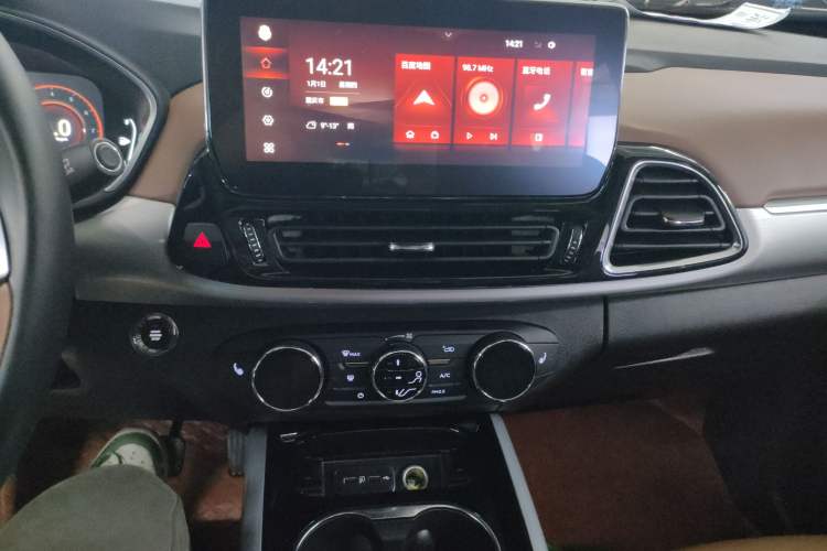 Used  Lingyun 2019 1.6T Two-Wheel Drive Diamond Edition
