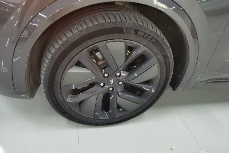 Used Li Auto L9 2022 Max model
