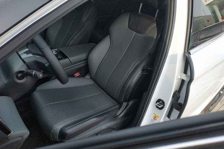 Used BYD Qin L 2024 DM-i 80KM Beyond Model
