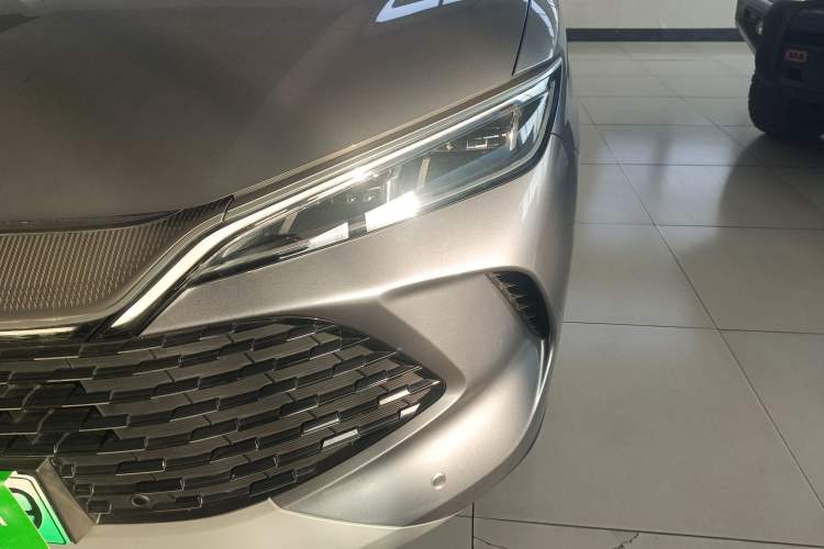 Used BYD Song L DM-i 2025 Intelligent Driving Version 160 km Beyond-Range Type
