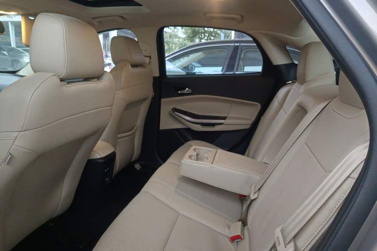 Used Ford Escort 2015 1.5L Automatic Fashion Model