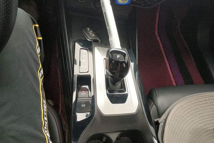 Used MG 5 2021 Revised 300TGI DCT Qingshè Luxurious Enjoyment Edition
