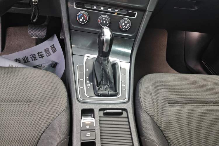 Used Volkswagen Golf 2017 230TSI Automatic Comfort Edition – Celebrating Milestone of One Million Units
