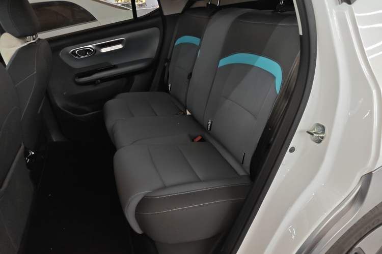 Used AION Y 2023 Younger