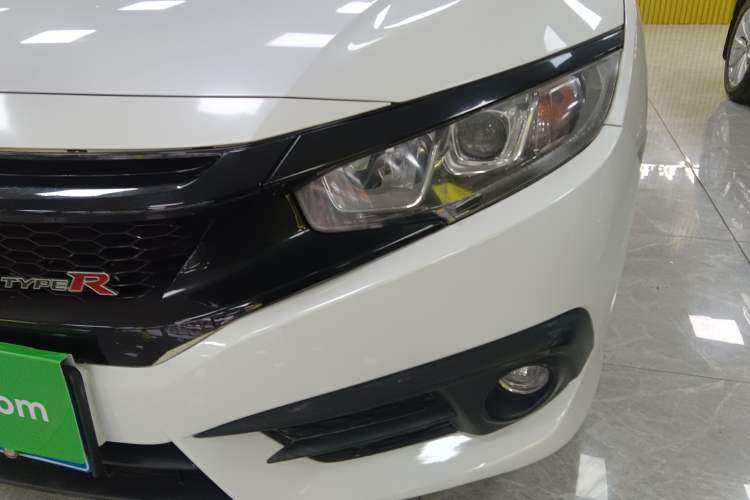 Used Honda Civic 2016 220TURBO CVT Luxury Edition
