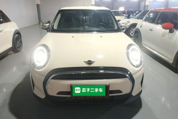 Used  MINI 2023 1.5T ONE
