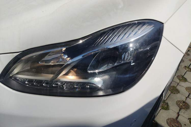 Used Mercedes-Benz E-Class 2015 Revised E 260 L
