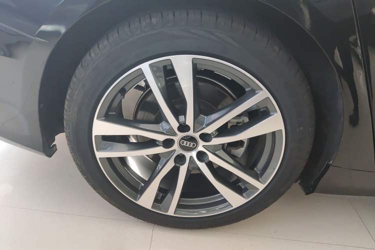 Used Audi A6L 2022 40 TFSI Luxury Dynamic Model
