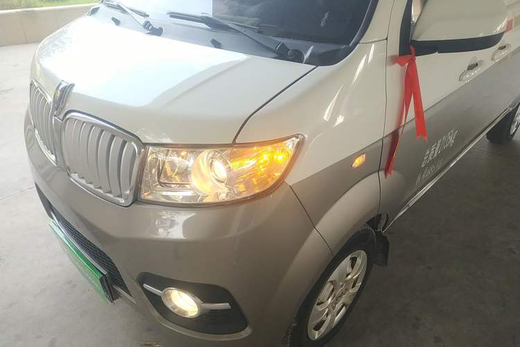 Used Jinbei Hiace X30 2021 1.5L Comfort Model Base Version (No Air Conditioning) Van China VI Standard SWC15M
