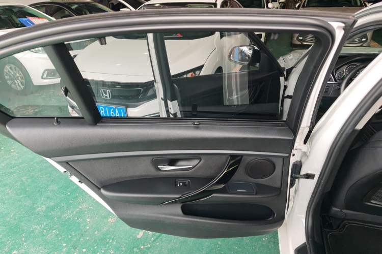 Used BMW 3 Series 2019 320Li Fashion Model
