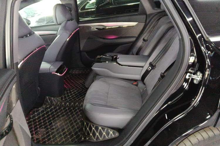 Used VOYAH PASSION 2023 Four-Wheel Drive Flagship Edition
