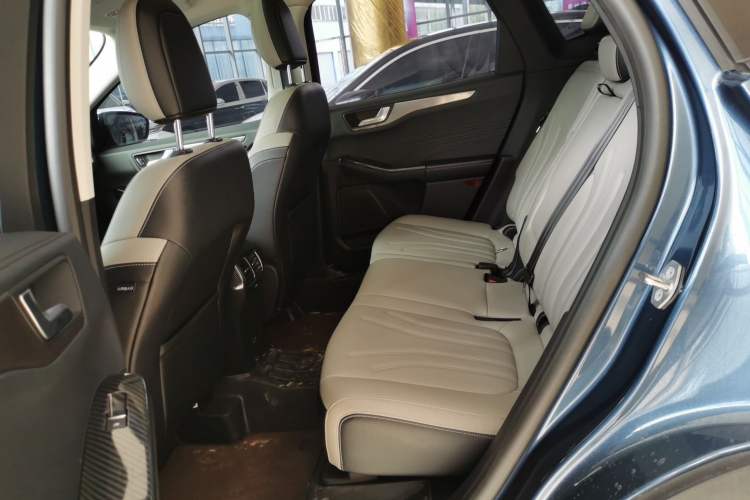 Used Ford Escape 2020 EcoBoost 245 Two-Wheel-Drive Comfort Edition
