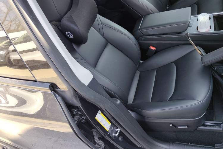 Used Tesla Model Y 2024 Rear-Wheel-Drive Version