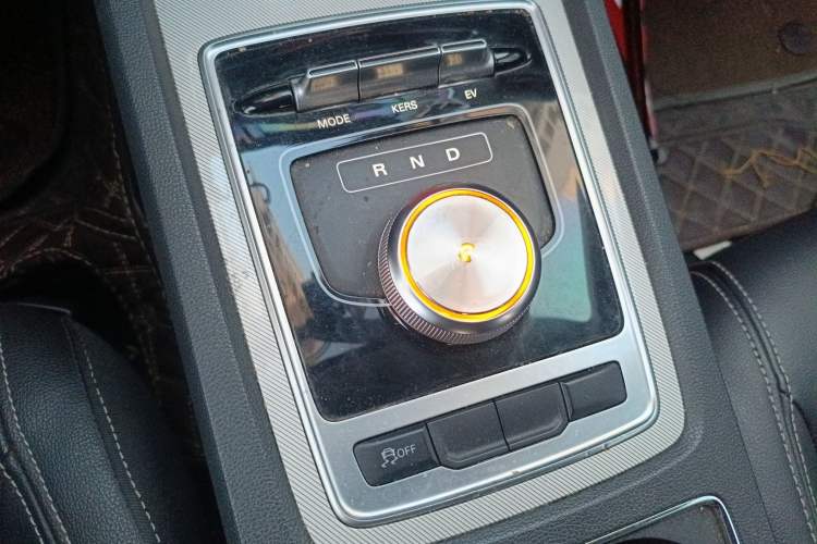 Used Roewe i6 New Energy 2019 PLUS 50T 4G Connected Glory Luxury Edition
