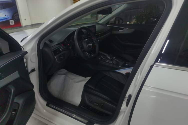 Used Audi A4L 2018 30th Anniversary Edition 40 TFSI Trendy Model