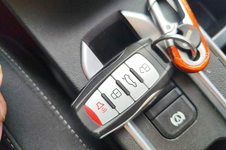 Used Haval M6 2021 PLUS 1.5T DCT Elite Smart Connectivity Model
