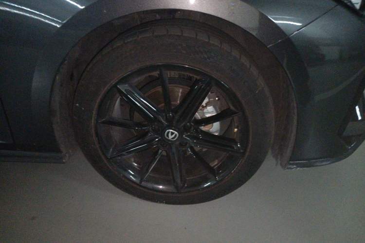 Used Changan UNI-V 2022 1.5T Prestige Version
