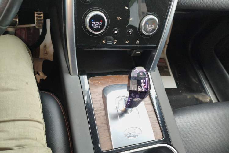 Used Land Rover Discovery Sport 2022 249 PS R-Dynamic SE Performance Tech Edition 5 Seats
