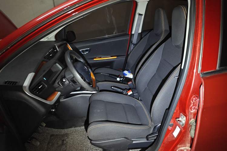 Used Geely Auto Vision X1 2017 1.3L Manual Frenzy Edition