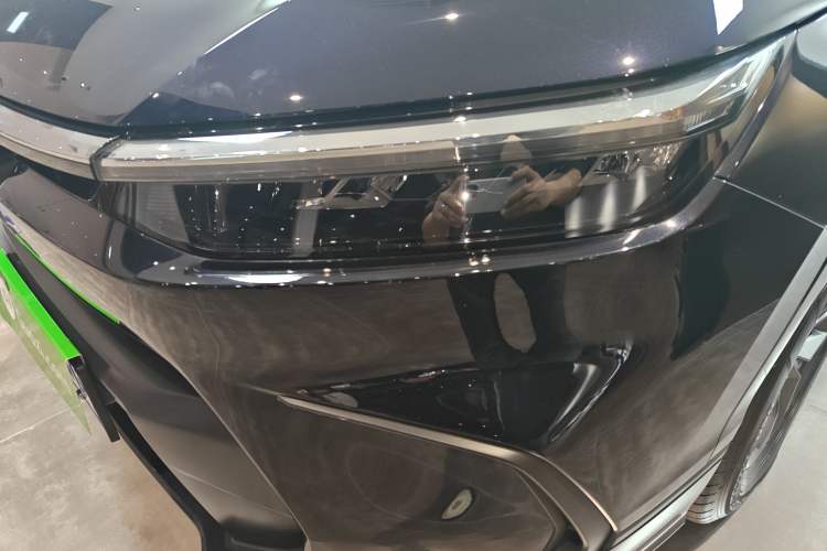 Used Honda Breeze 2023 240TURBO Two-Wheel-Drive Luxury Edition 5 Seats