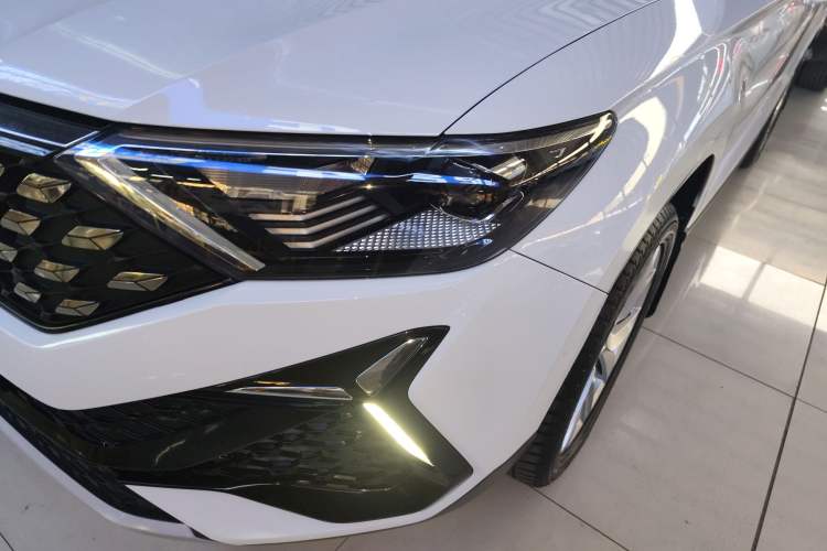 Used Jetta VS5 2023 280TSI Automatic Trend Edition
