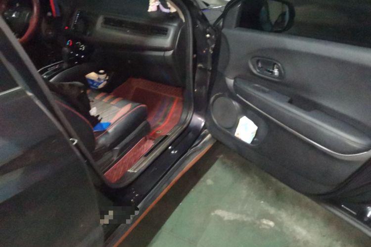 Used Honda Vezel 2022 1.5L CVT Phantom Night Pioneer Edition
