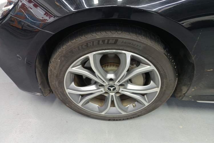 Used Mercedes-Benz E-Class 2020 E 300 L Sporty and Stylish Model
