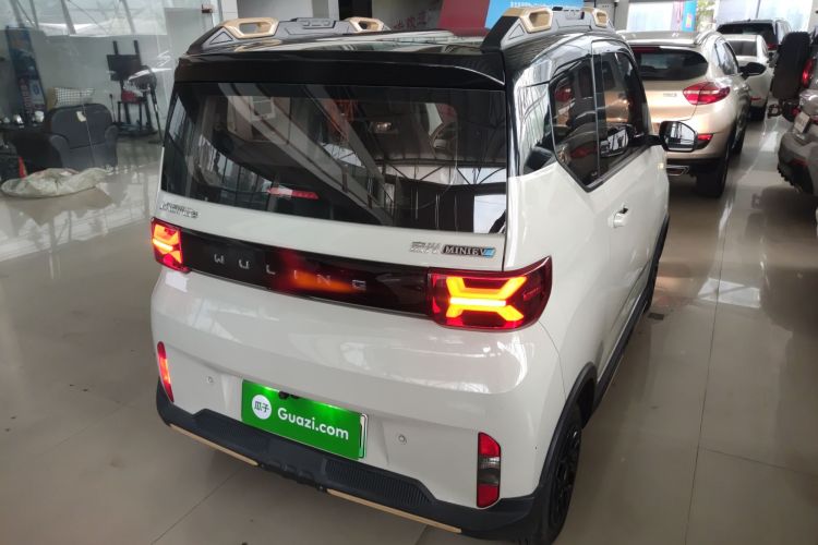 Used Wuling Hongguang MINIEV 2022 GAMEBOY 200km Play Edition with Lithium Iron Phosphate
