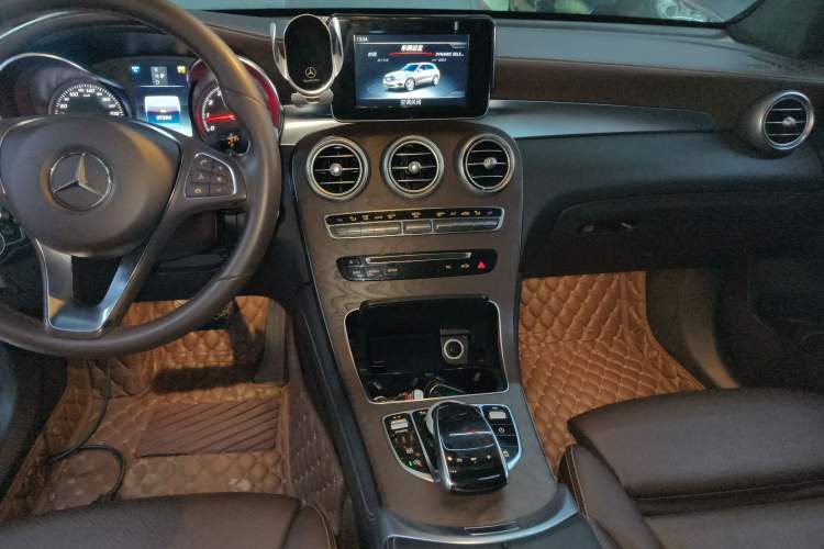 Used Mercedes-Benz GLC 2017 GLC 300 4MATIC Sport Edition