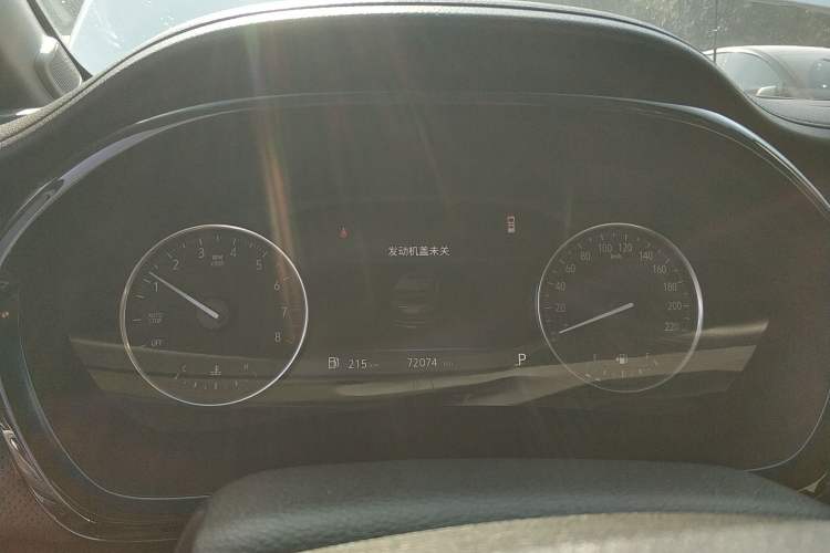 Used Buick GL8 2023 Land Executive Class Comfort Model