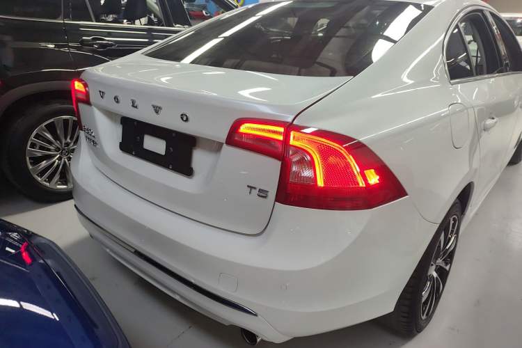 Used Volvo S60 2019 S60L Facelift T5 Intelligent Advanced Edition