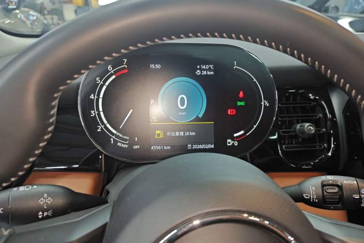 Used MINI MINI 2022 Updated 1.5T COOPER Artist Five-Door Edition