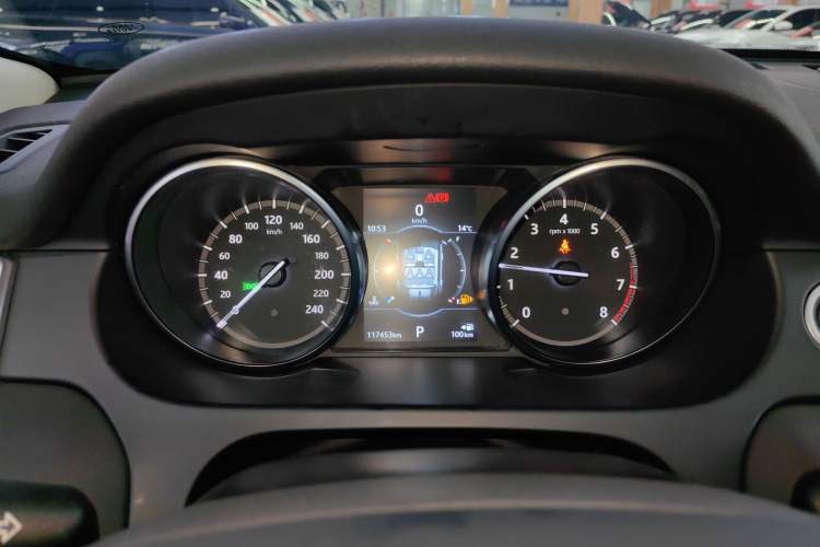 Used Land Rover Discovery Sport 2018 240 PS PURE Edition
