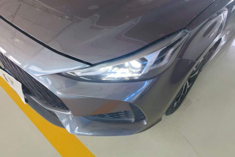 Used MG 5 2021 180 DVVT Manual Youth Luxury Edition
