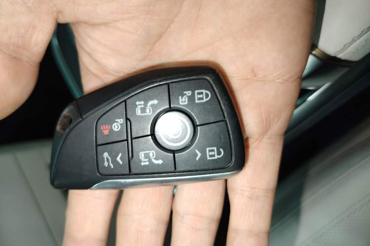 Used Buick Century 2023 2.0T Six-Seater Yinshi Edition